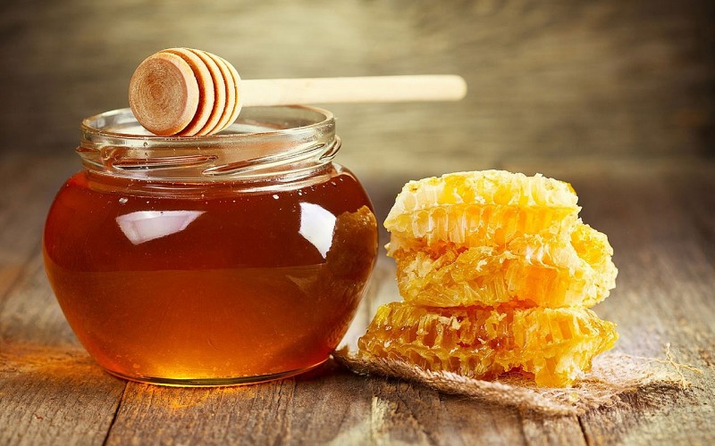 Mật ong có tác dụng làm dịu, giảm viêm, bổ phế
