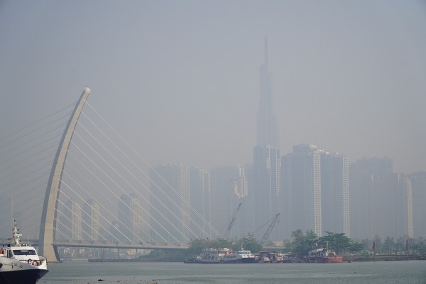 Lý giải hiện tượng thời tiết TP.HCM liên tục có sương mù, se lạnh