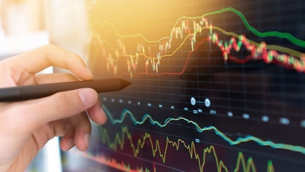 Nhận định thị trường chứng khoán ngày 19-01 : VN Index sẽ vượt mốc 1.100 trong phiên giao dịch cuối năm Nhâm Dần