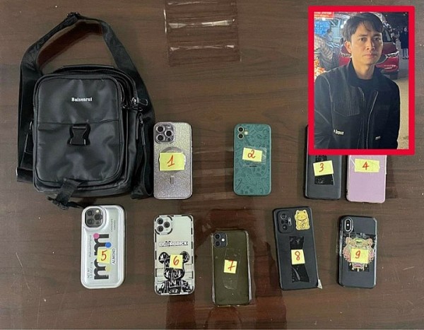 Trộm 9 chiếc điện thoại của du khách lúc đi lễ ở chùa Trấn Quốc