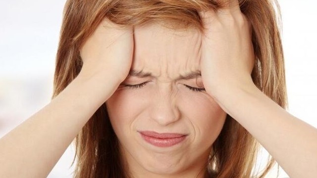 Cách giảm đau đầu “cấp tốc” mà không cần dùng thuốc