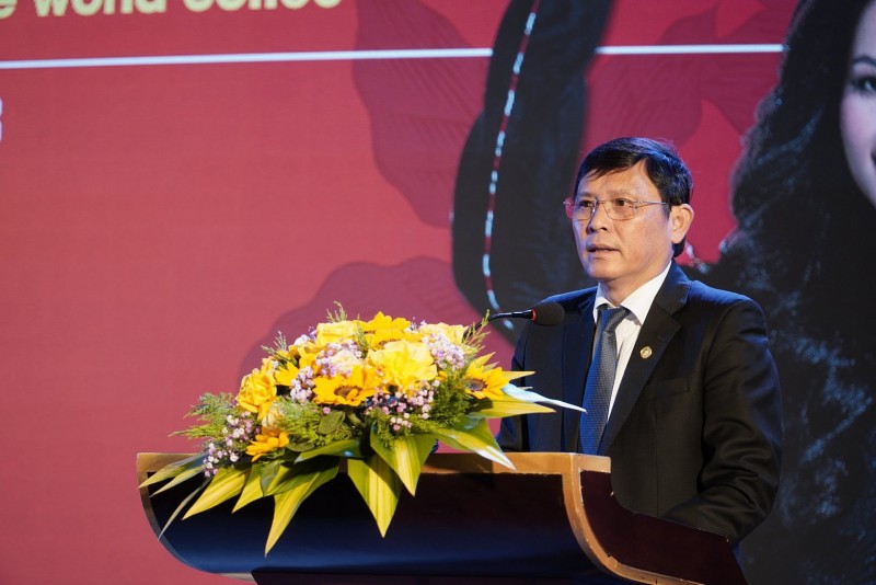 Ông Nguyễn Tuấn Hà - Phó Chủ tịch UBND tỉnh Đắk Lắk, Trưởng ban tổ chức Lễ hội Cà phê Buôn Ma Thuột lần thứ 8 phát biểu tại buổi họp báo.