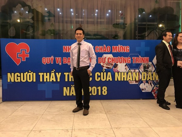 Bác sĩ CK1 Trần Minh Quân kết hợp thành công giữa đông y và tây y tạo lên thương hiệu của phòng khám La Văn Lường