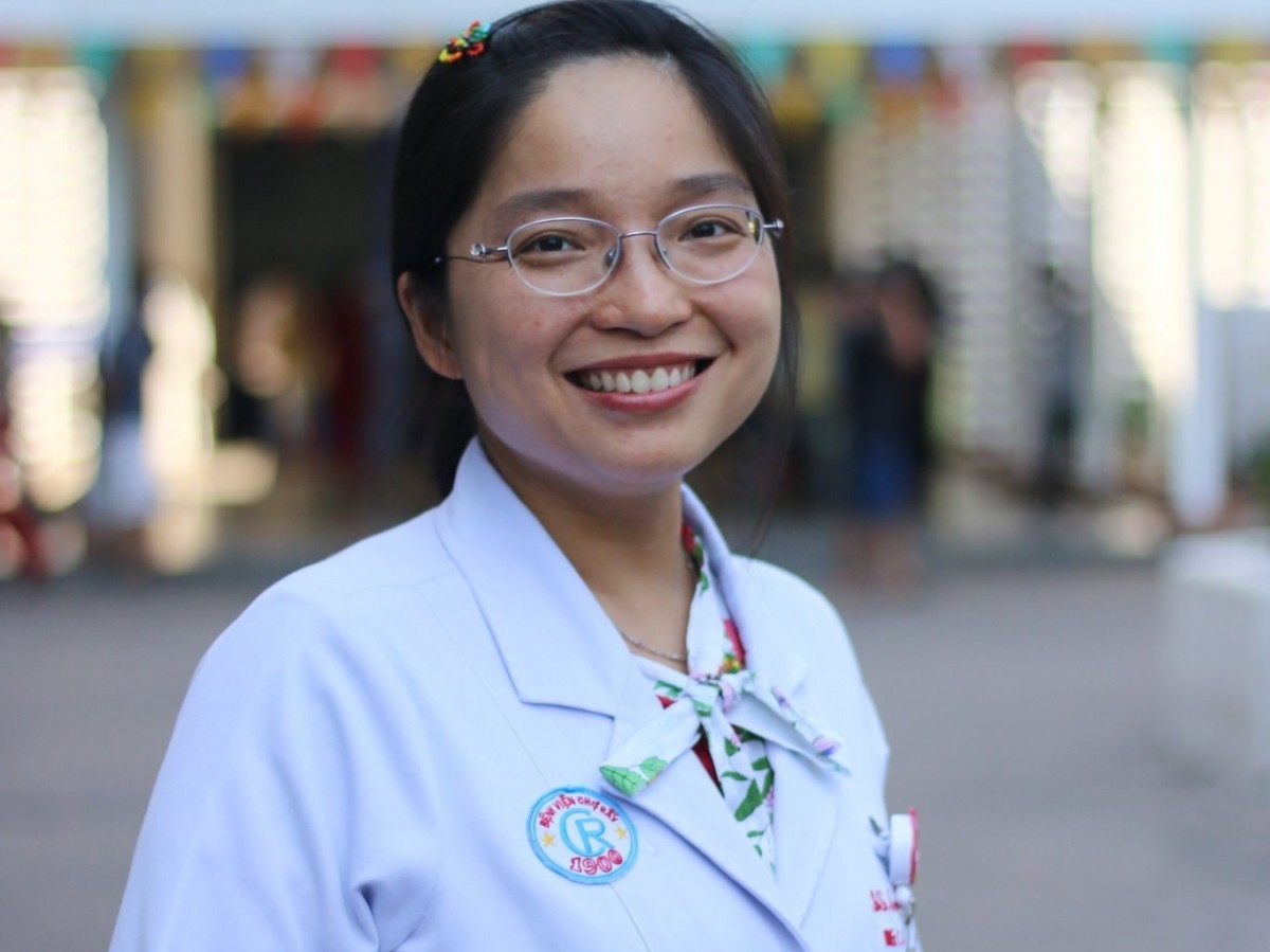 Bông hồng “thép” của ngành phẫu thuật thần kinh