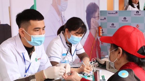 Hàng trăm người dân tỉnh Yên Bái được khám, sàng lọc sức khỏe miễn phí
