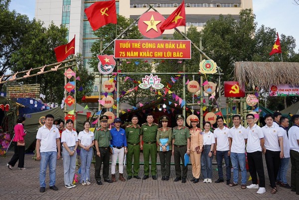 Khai mạc Hội trại “Tuổi trẻ Công an Đắk Lắk – 75 năm khắc ghi lời Bác”