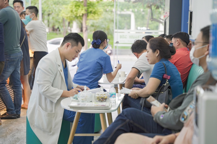 Phòng khám DR Thành Sơn (Long Biên, Hà Nội): Ngang nhiên tiết lộ giới tính thai nhi, thực hiện dịch vụ không được cấp phép