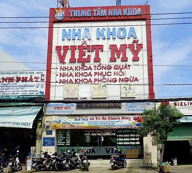 Nha khoa Việt Mỹ tại địa chỉ 1288 Huỳnh Tấn Phát.