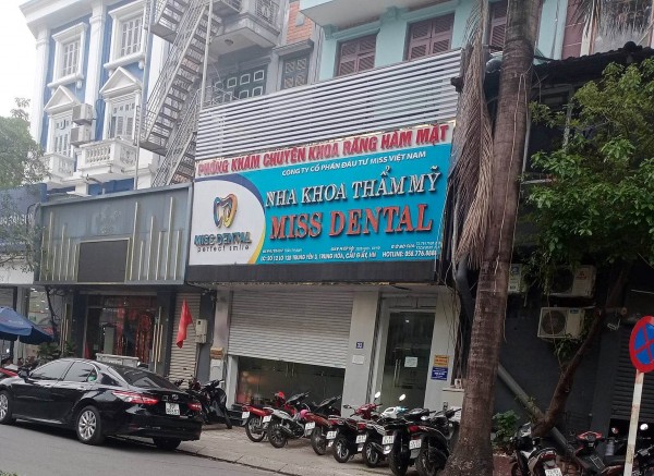 Hà Nội: Nha khoa Miss Dental ngang nhiên khám chữa bệnh chui trong thời gian không được cấp phép, phó mặc sức khỏe khách hàng
