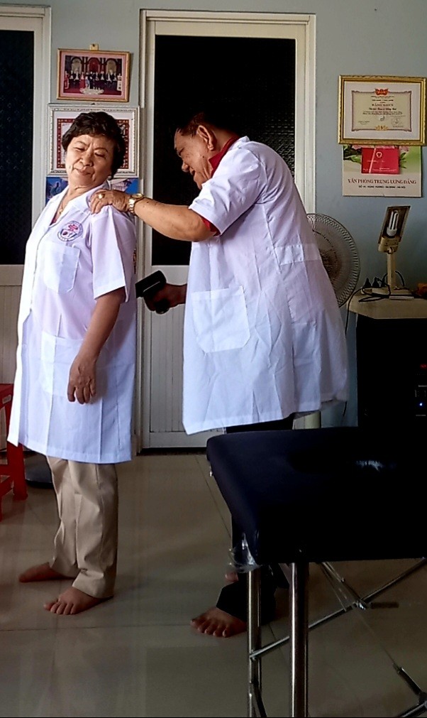 Lương y Nguyễn Văn Lai dành cả cuộc đời nghiên cứu chữa bệnh bằng phương pháp năng lượng sinh học