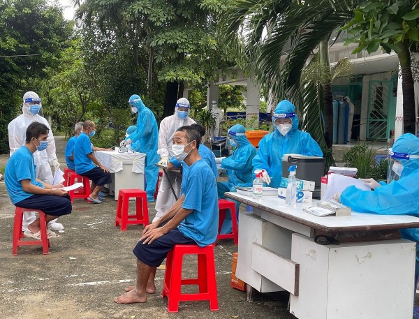 Công tác chăm sóc sức khỏe cho người bệnh tâm thần tại Trung tâm Điều dưỡng người bệnh tâm thần Thủ Đức