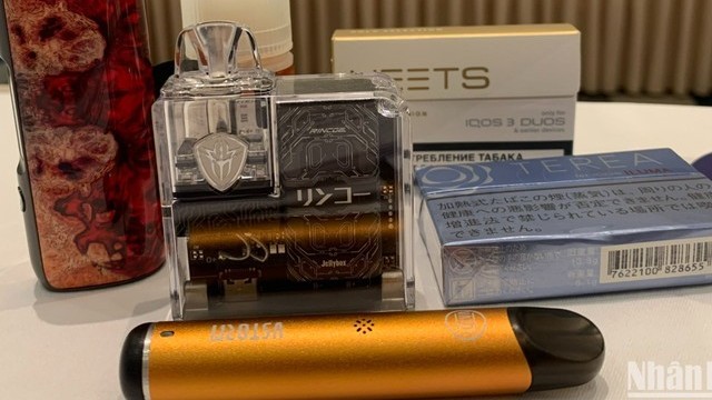 Bộ Y tế đề nghị xử lý nghiêm các trường hợp mua, bán, kinh doanh thuốc lá điện tử, thuốc lá nung nóng