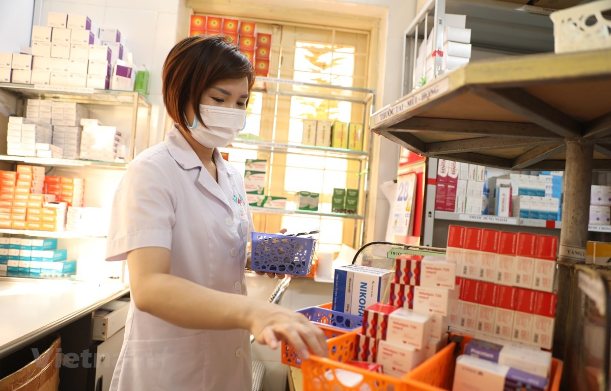 Tháo gỡ bất cập để người bệnh có cơ hội tiếp cận các thuốc mới sớm | Y tế | Vietnam+ (VietnamPlus)