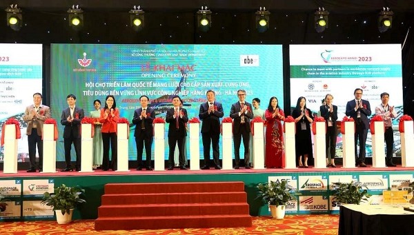 Khai mạc AeroExpo Hanoi & Vietnam Aviation Forum 2023