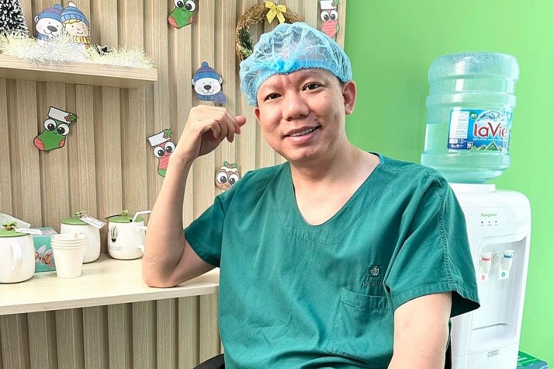 Bác sĩ Cao Hữu Thịnh là gương mặt quen thuộc trên mạng xã hội. Ảnh: Facebook Bác sĩ Cao Hữu Thịnh.