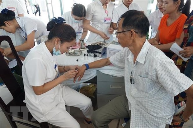 Gần 2 triệu người đái tháo đường có nguy cơ mất thị lực do biến chứng | Y tế | Vietnam+ (VietnamPlus)