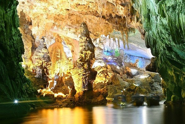 Khám phá Phong Nha - Kẻ Bàng: Hành trình kỳ diệu đến với thiên đường hang động Việt Nam