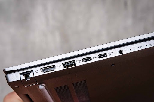 Laptop mùa tựu trường và những lưu ý dành cho sinh viên Laptop mùa tựu trường và những lưu ý dành cho sinh viên