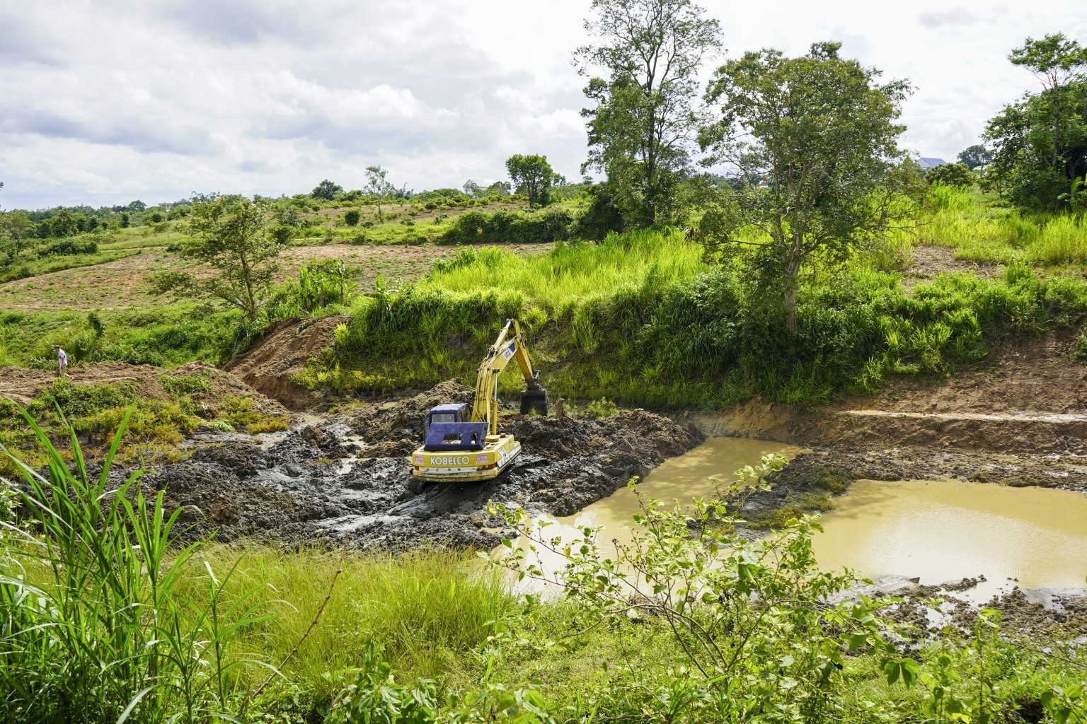 Xây dựng 130 ao giúp cải thiện an ninh nguồn nước cho nông dân