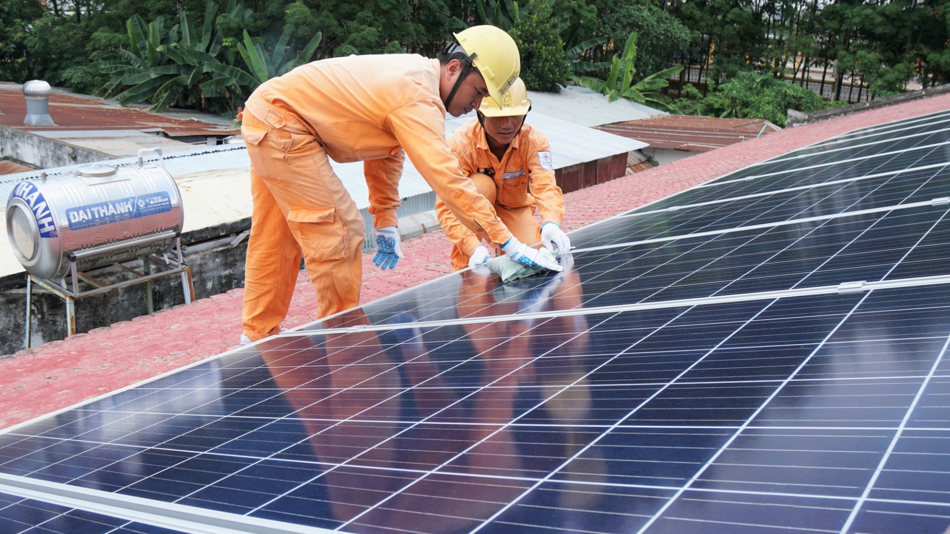 Bộ Công Thương: Không cấm phát triển điện mặt trời mái nhà