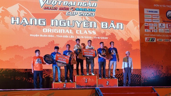 Gần 200 vận động viên tranh tài ở Giải đua xe ô tô địa hình “Thử thách vượt đại ngàn - Buôn Đôn Sailun Cup 2023”