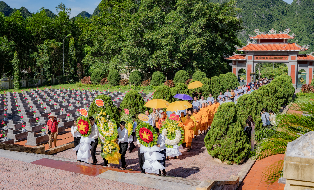 Lễ cầu siêu phả độ gia tiên - Anh linh anh hùng liệt sĩ tại huyện Minh Hóa, tỉnh Quảng Bình | Mùa Vu Lan 2023