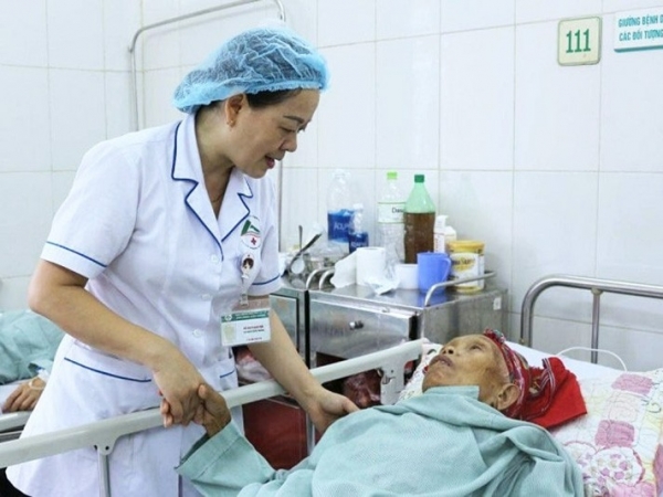 Bộ Y tế yêu cầu chấn chỉnh thái độ, y đức của nhân viên y tế