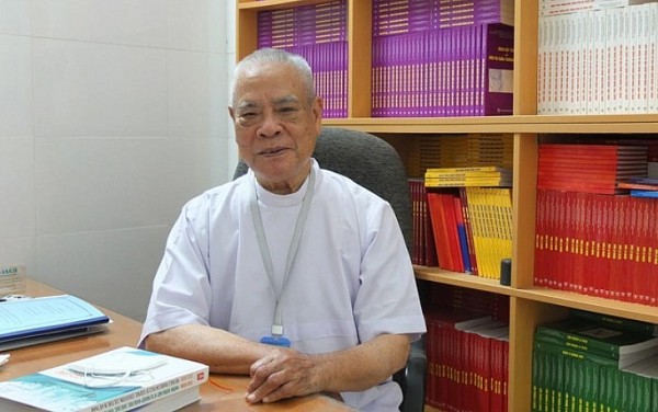 Tôn vinh đôi bàn tay vàng và một cuộc đời cống hiến cho y học của GS. Văn Tần