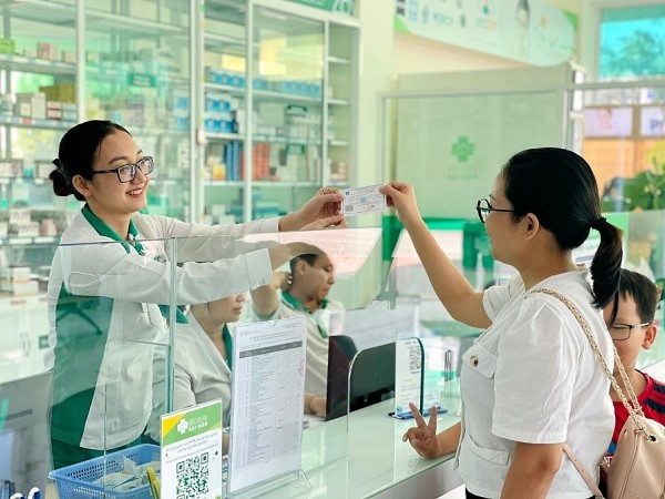 Bệnh viện Mắt Sài Gòn Quy Nhơn tiếp nhận khám và điều trị cho khách hàng có Thẻ Bảo Hiểm Y Tế