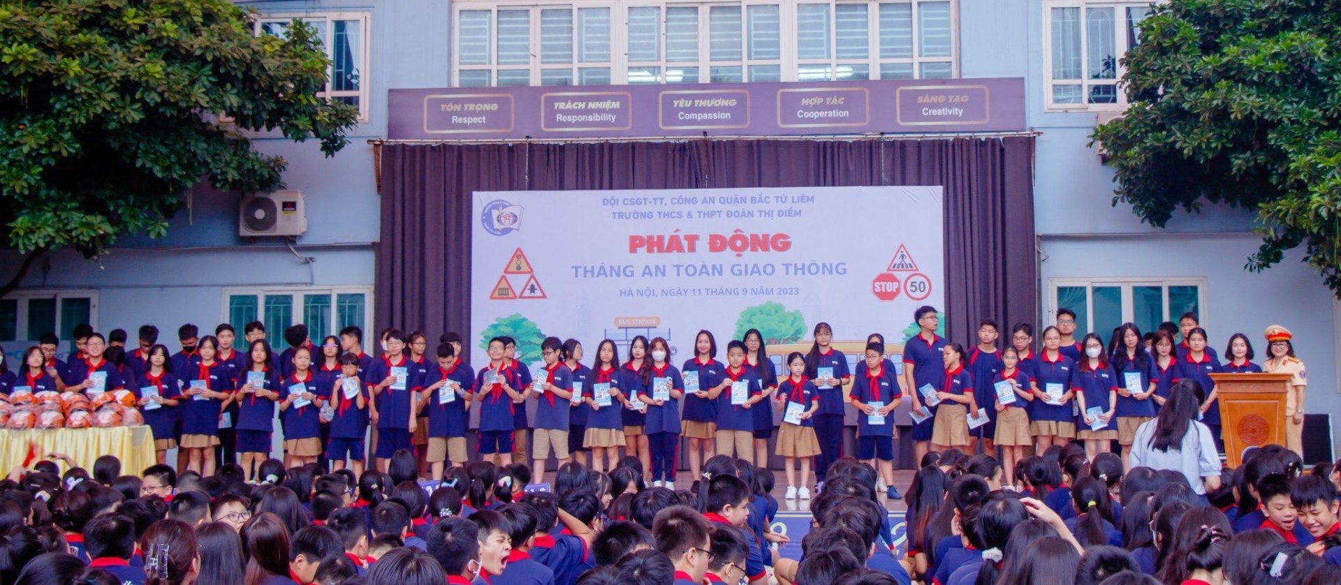 Công an quận Bắc Từ Liêm đẩy mạnh hoạt động tuyên truyền an toàn giao thông tại các trường học