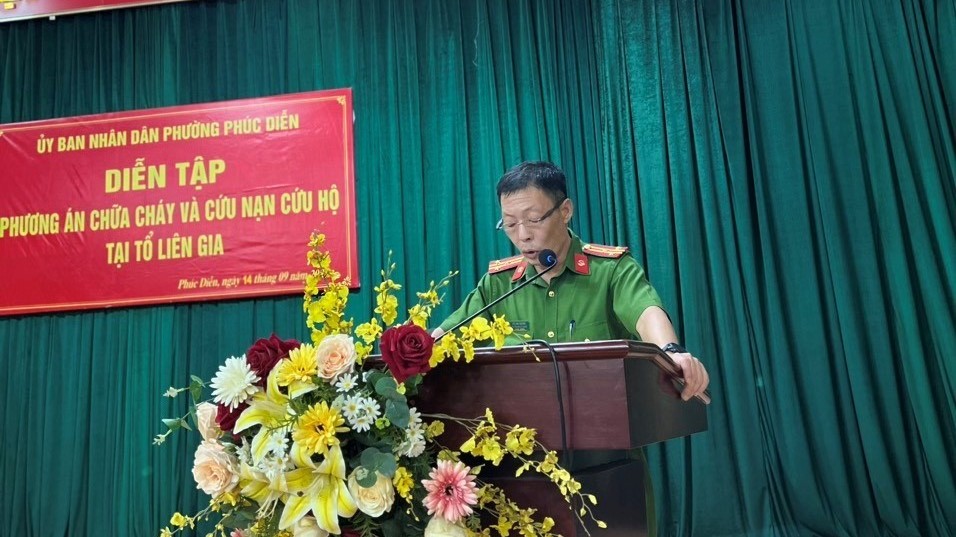 13 phường tại quận Bắc Từ Liêm diễn tập phương án chữa cháy và cứu nạn, cứu hộ tại tổ liên gia