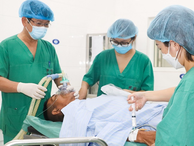 Ngành hồi sức cấp cứu có vai trò ngày càng quan trọng trong chăm sóc sức khỏe nhân dân