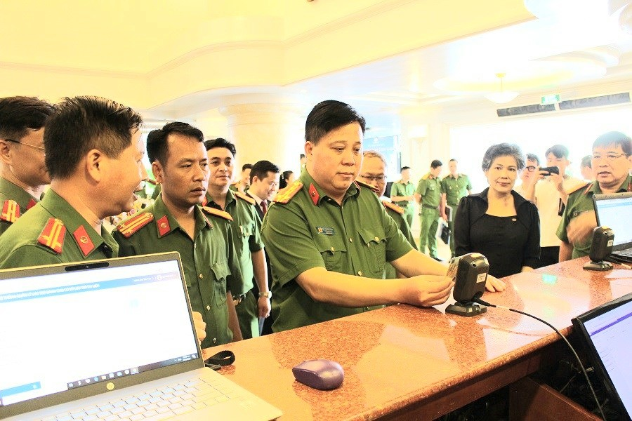 Công an Thành phố Hải Phòng tổ chức triển khai thực hiện thí điểm mô hình khai báo lưu trú qua phần mềm ASM