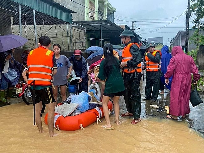 Ứng phó và khắc phục hậu quả mưa lũ để bảo đảm an toàn tính mạng, tài sản của nhân dân