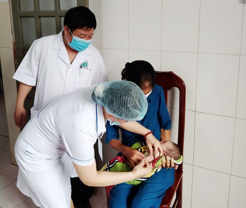 Bắc Giang triển khai tiêm vaccine phòng lao cho trẻ sơ sinh
