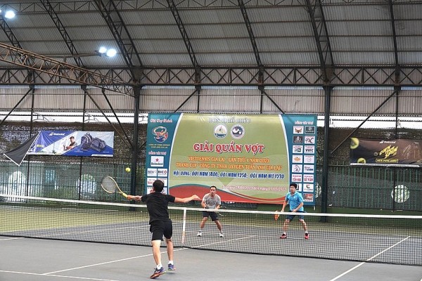 Gia Lai: Quyên góp hơn 240 triệu đồng từ giải quần vợt gây quỹ từ thiện