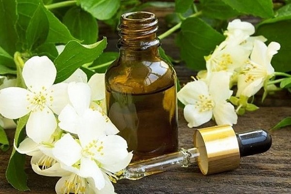 Đình chỉ lưu hành, thu hồi mỹ phẩm “Tinh dầu hoa bưởi” không đạt tiêu chuẩn chất lượng