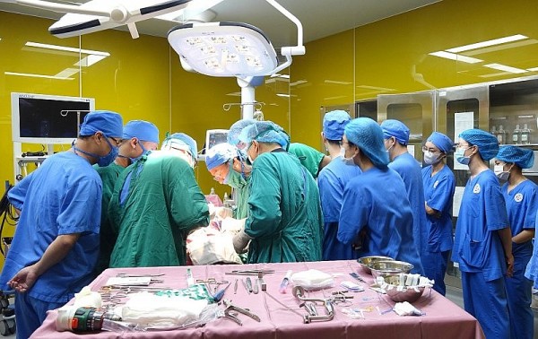 Quảng Ninh: Phối hợp liên viện kịp thời cứu sống một trường hợp chấn thương sọ não