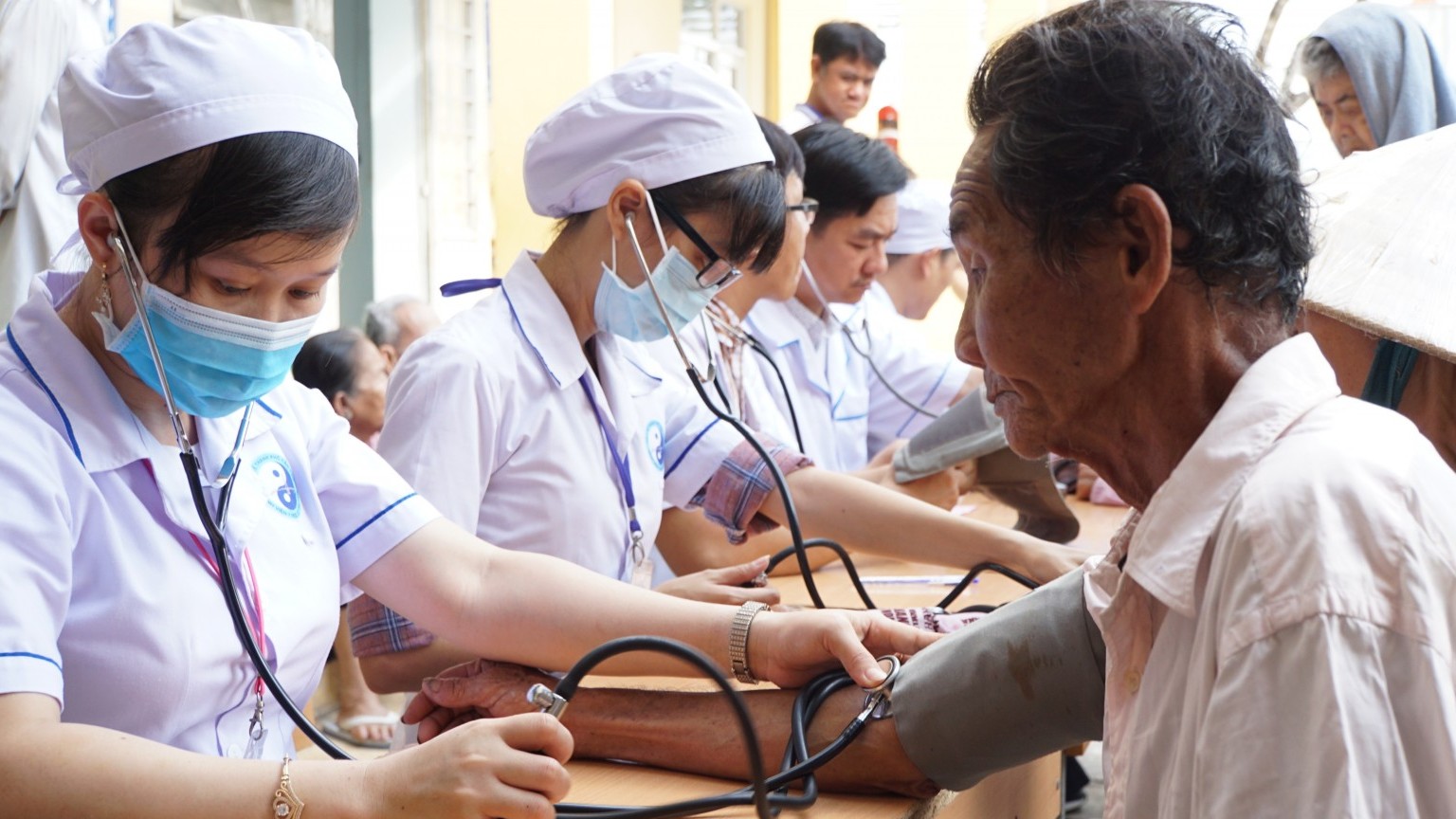 Thành phố Cần Thơ hợp tác trong lĩnh vực y tế với AstraZeneca Việt Nam