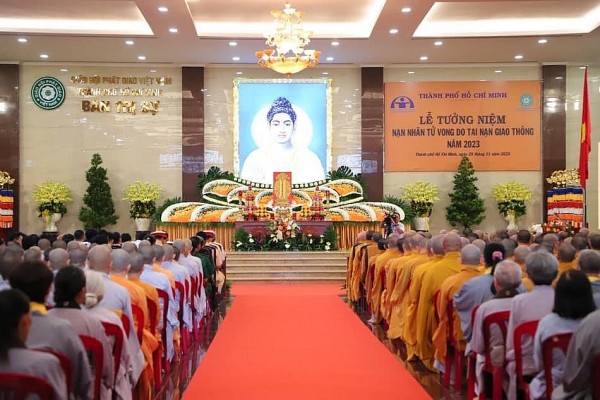 TP.HCM tưởng niệm, cầu siêu cho người mất do tai nạn giao thông