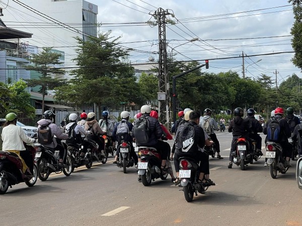 Đắk Lắk: Tình trạng học sinh vi phạm pháp luật về an toàn giao thông vẫn còn phổ biến