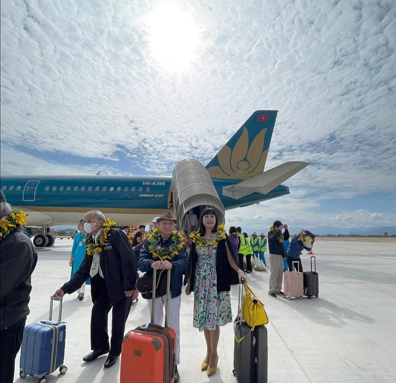 Sân bay Điện Biên đón hành khách thương mại đầu tiên bằng Airbus A321