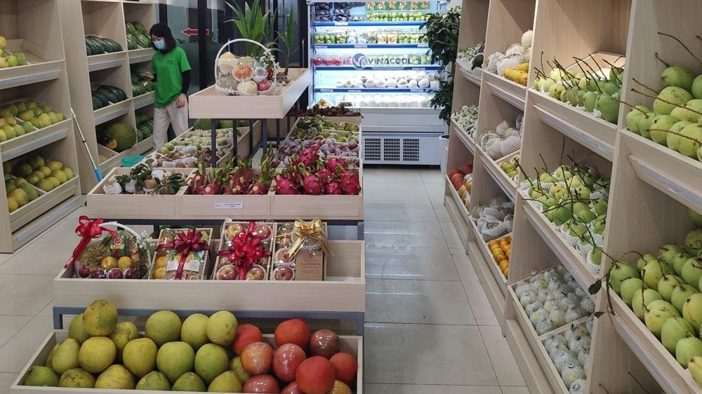 Tăng cường quản lý các cửa hàng kinh doanh trái cây tại Hà Nội