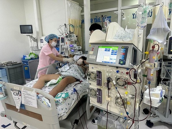 Sau 3 tháng điều trị sốt xuất huyết, bệnh nhân sút 17kg