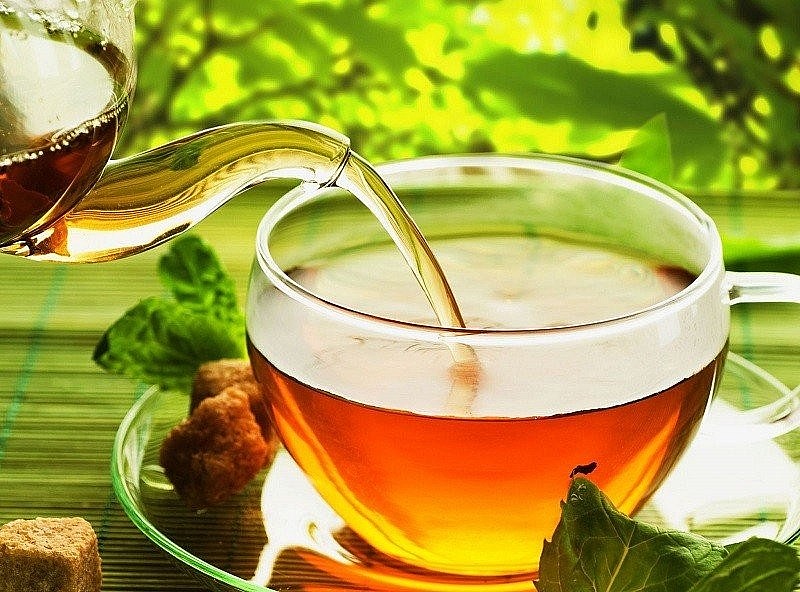 Uống trà thảo dược để tăng cường miễn dịch trong mùa Đông