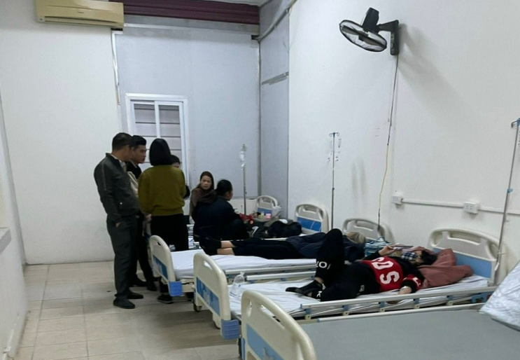 Thanh Hóa: 9 học sinh tiểu học bị đau bụng phải nhập viện cấp cứu