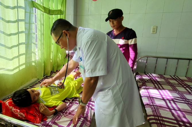 Hậu Giang: 55 học sinh tiểu học phải nhập viện nghi bị ngộ độc thực phẩm