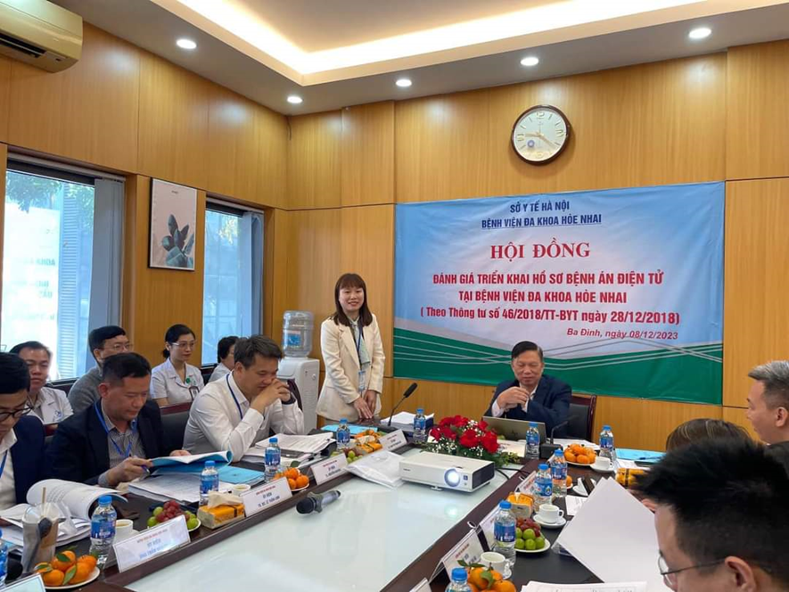 TS.BS. Phan Thị Thanh Bình – Giám đốc Bệnh viện Đa khoa Hòe Nhai phát biểu tại Hội nghị