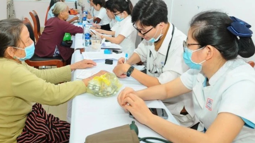 Sàng lọc miễn phí bệnh lý về phổi cho người dân Thừa Thiên Huế