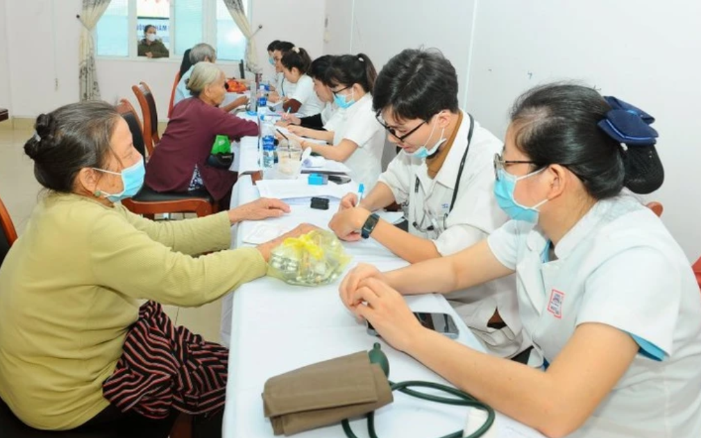 Sàng lọc miễn phí bệnh lý về phổi cho người dân Thừa Thiên Huế